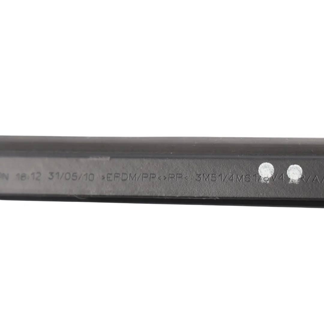 MK1 Tür Fenster Leiste Zierleiste Hinten Links 3M51-R25861-AL für Ford Kuga mit Teilenummer 1699596 Ford Kuga MK1 Tür Fenster Leiste Zierleiste Hinten Links 3M51-R25861-AL - SKU 1699596 - Teilenummer 1699596
