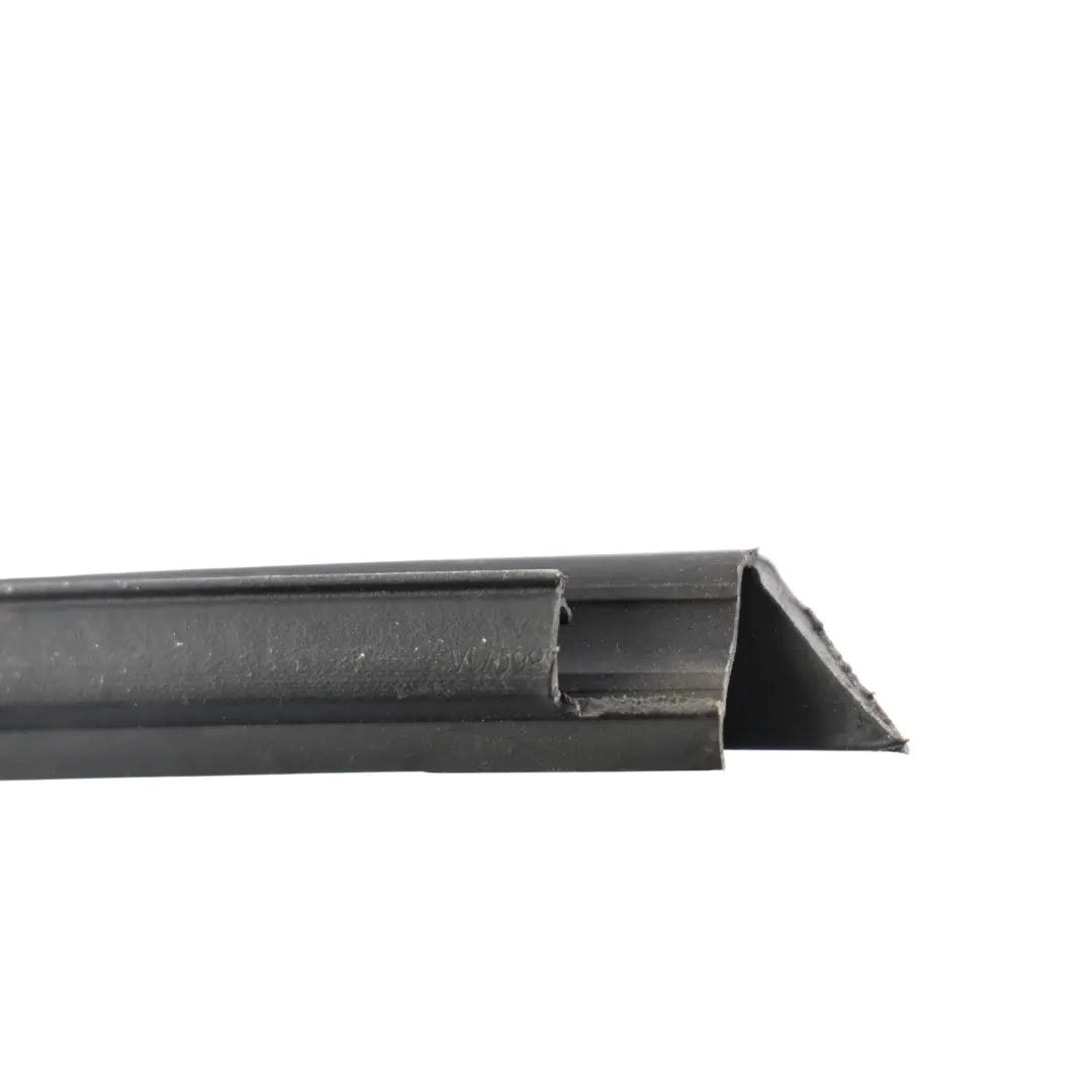 Mk2 Window Weatherstrip Rear Right O/S Inner Seal 6M21-U25860-AH to Ford Galaxy with Part number 1771850 Ford Galaxy Mk2 Window Weatherstrip Rear Right O/S Inner Seal 6M21-U25860-AH - SKU 1771850 - Part number 1771850