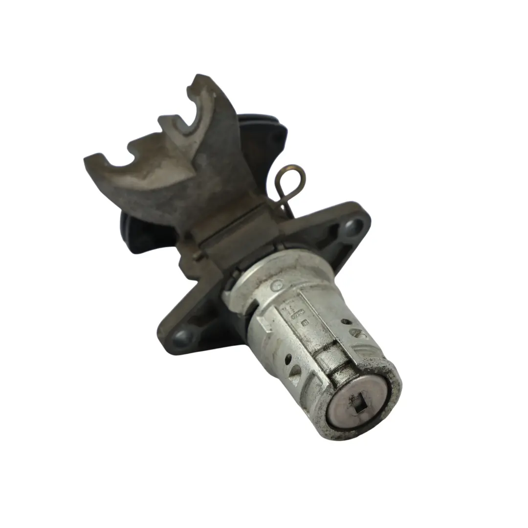 Mk8 Wspornik Zatrzasku Maski BK21-16B974-AE do Ford Transit o numerze 1778879 Ford Transit Mk8 Wspornik Zatrzasku Maski BK21-16B974-AE - SKU 1778879-2 - Numer Części 1778879