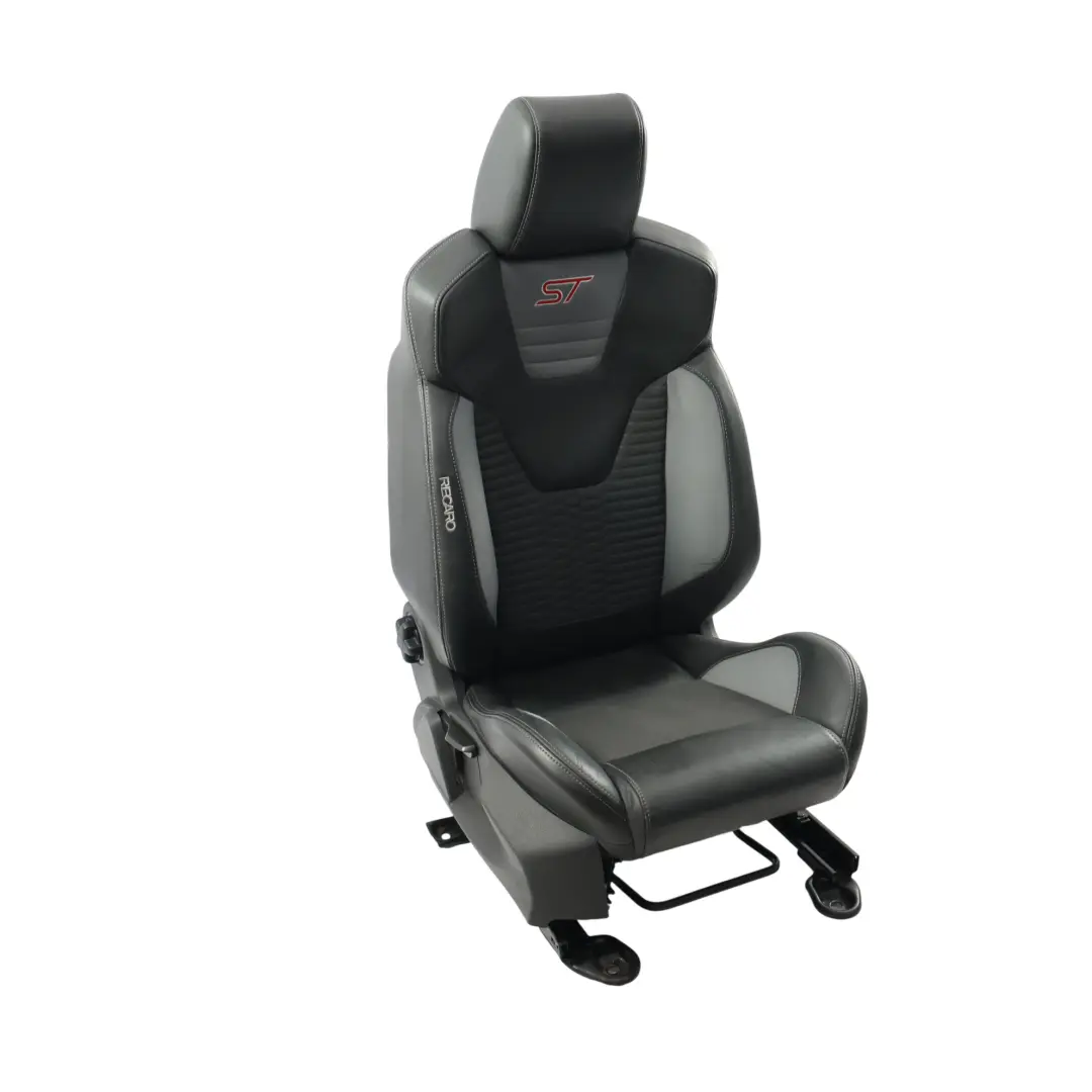 ST-2 MK3 Siège Avant Recaro Droit Cuir Noir Tissu Gris Torino pour Ford Focus à propos du numéro de pièce 1779042 Ford Focus ST-2 MK3 Siège Avant Recaro Droit Cuir Noir Tissu Gris Torino - SKU 1779042-2 - Numéro de pièce 1779042
