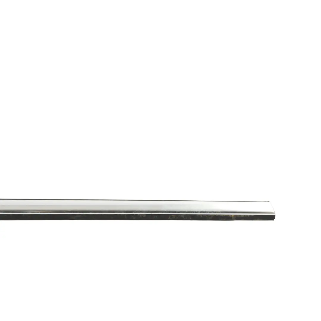 Mk4 Front Door Window Lower Trim Seal Right O/S 8S71-A20562-CD to Ford Mondeo with Part number 1786391 Ford Mondeo Mk4 Front Door Window Lower Trim Seal Right O/S 8S71-A20562-CD - SKU 1786391 - Part number 1786391