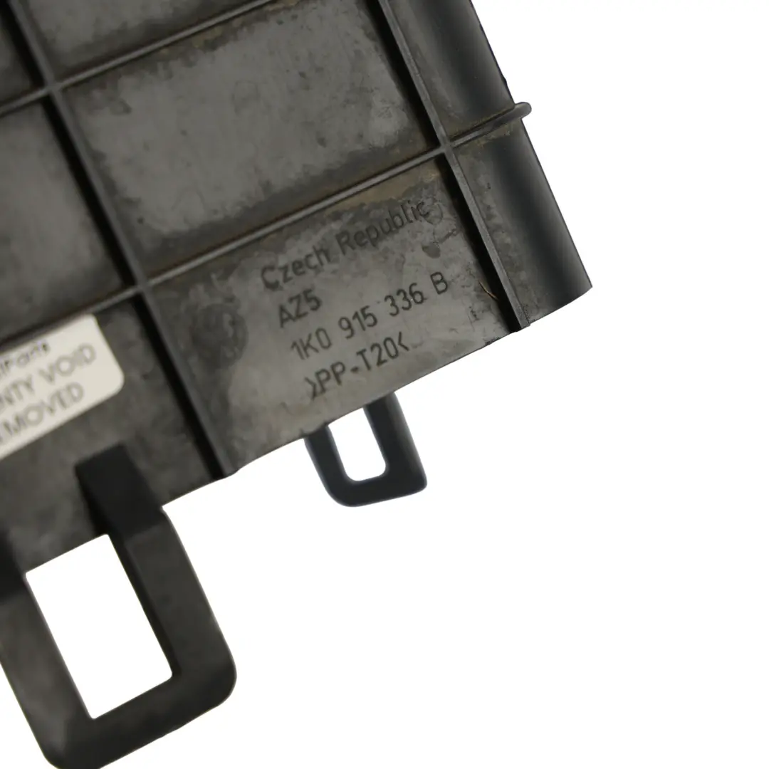 MK5 Couvercle Boîtier Batterie pour Audi A3 8P Volkswagen Golf à propos du numéro de pièce 1K0915336B Audi A3 8P Volkswagen Golf MK5 Couvercle Boîtier Batterie - SKU 1K0915336B - Numéro de pièce 1K0915336B