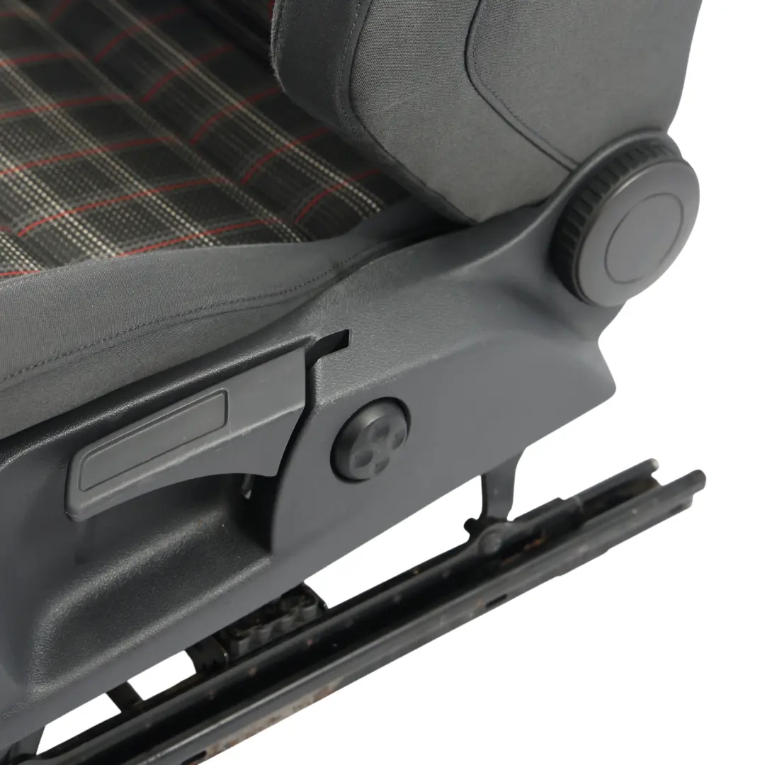 Mk5 GTI Sedile Anteriore Riscaldato Tessuto Antracite Sinistro per Volkswagen Golf con numero di parte 1K4881805JP Volkswagen Golf Mk5 GTI Sedile Anteriore Riscaldato Tessuto Antracite Sinistro - SKU 1K4881805JP - Numero di parte 1K4881805JP