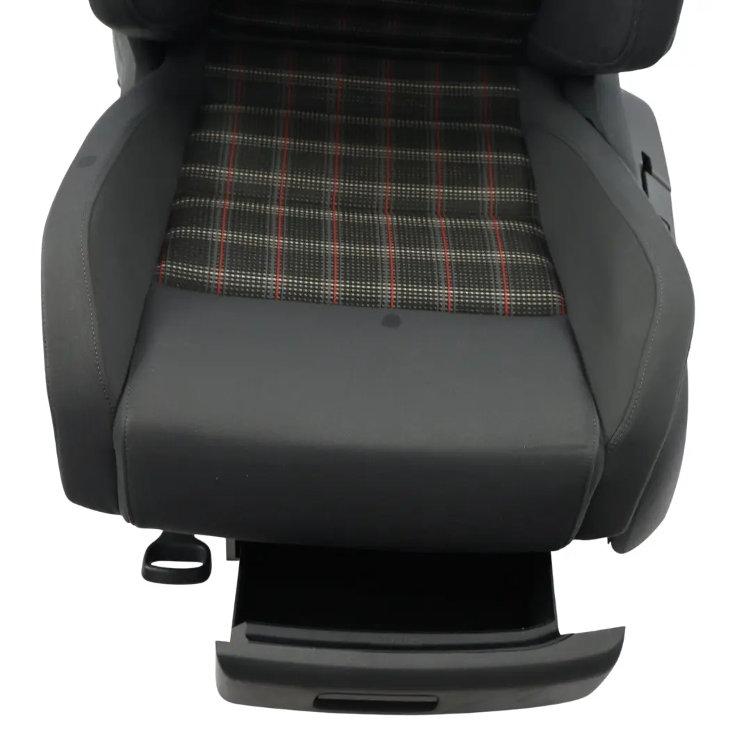 Mk5 GTI Vordersitz Beheizt Stoff Anthrazit Links für Volkswagen Golf mit Teilenummer 1K4881805JP Volkswagen Golf Mk5 GTI Vordersitz Beheizt Stoff Anthrazit Links - SKU 1K4881805JP - Teilenummer 1K4881805JP