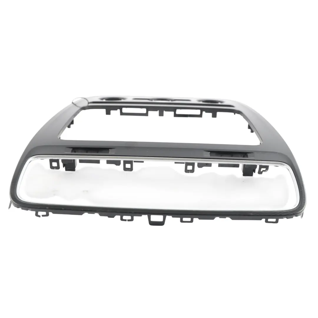 Mk3 Ramka Osłona Panelu Klimatyzacji do Volkswagen Scirocco o numerze 1K8819728B Volkswagen Scirocco Mk3 Ramka Osłona Panelu Klimatyzacji - SKU 1K8819728B - Numer Części 1K8819728B