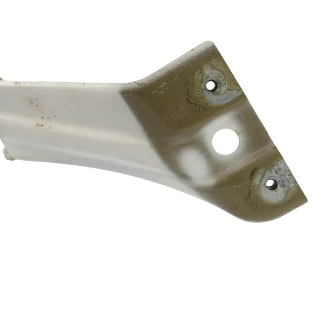 Volkswagen Scirocco Mk3 Support Fixation Aile Avant Gauche Blanc Candy B9A - SKU 1K8821135-CAN - Numéro de pièce 1K8821135