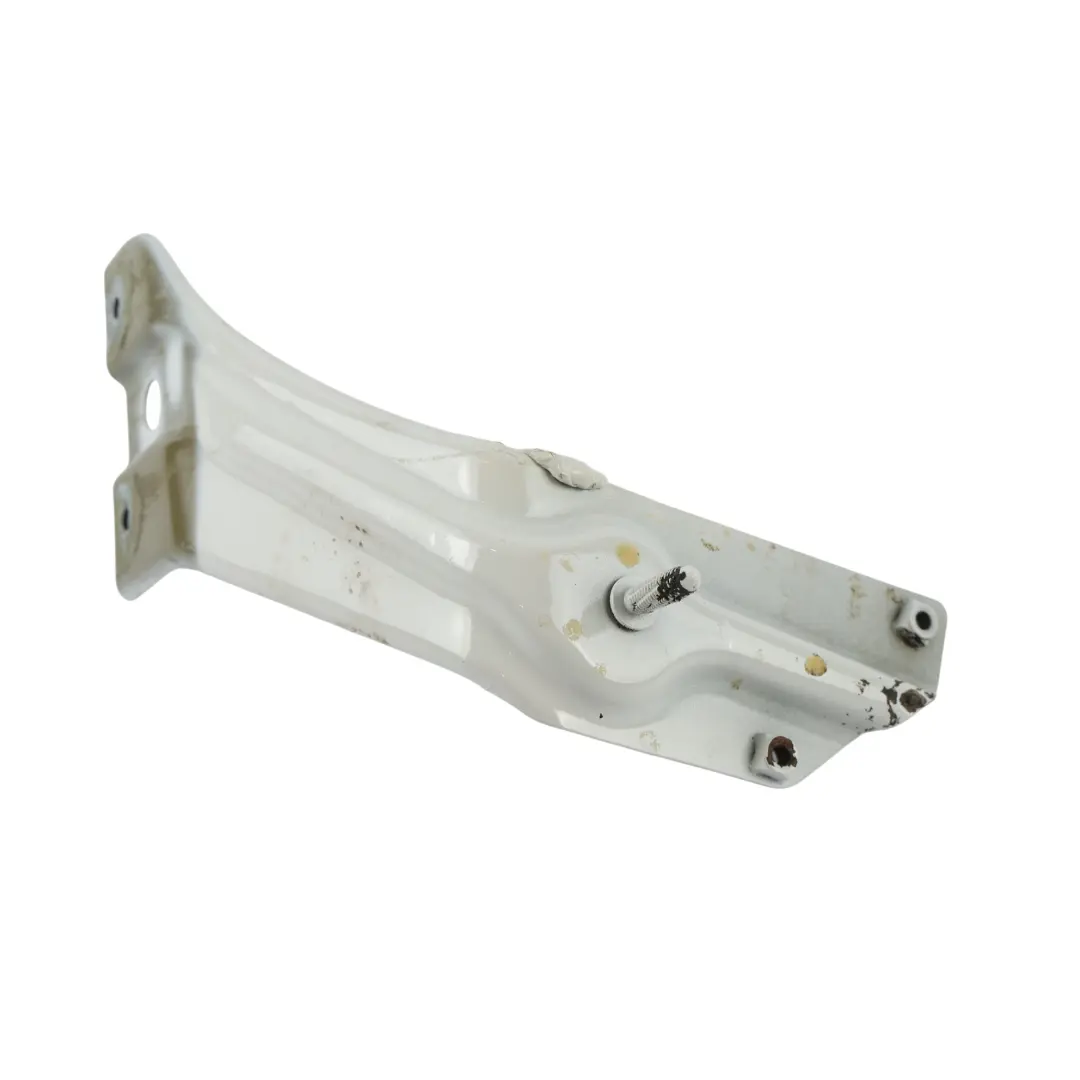 Volkswagen Scirocco Mk3 Support Fixation Aile Avant Gauche Blanc Candy B9A - SKU 1K8821135-CAN - Numéro de pièce 1K8821135