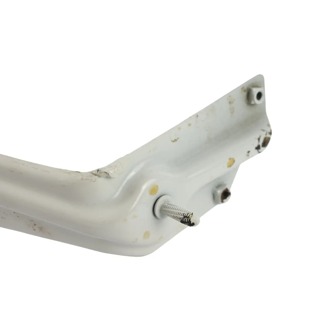 Mk3 Support Fixation Aile Avant Gauche Blanc Candy B9A pour Volkswagen Scirocco à propos du numéro de pièce 1K8821135 Volkswagen Scirocco Mk3 Support Fixation Aile Avant Gauche Blanc Candy B9A - SKU 1K8821135-CAN - Numéro de pièce 1K8821135