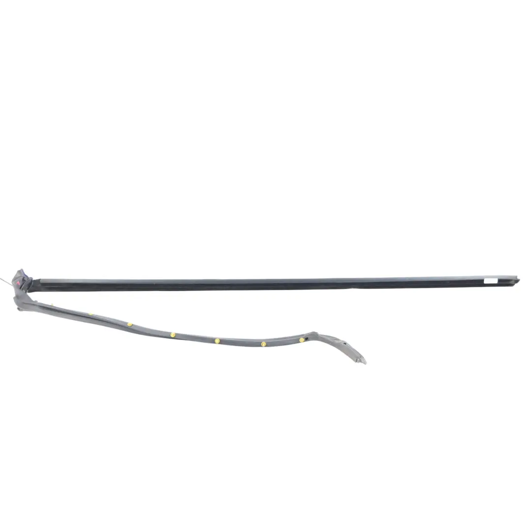 Mk3 Uszczelka Szyby Wewnętrzna Przednia Lewa do Volkswagen Scirocco o numerze 1K8837479E Volkswagen Scirocco Mk3 Uszczelka Szyby Wewnętrzna Przednia Lewa - SKU 1K8837479E - Numer Części 1K8837479E