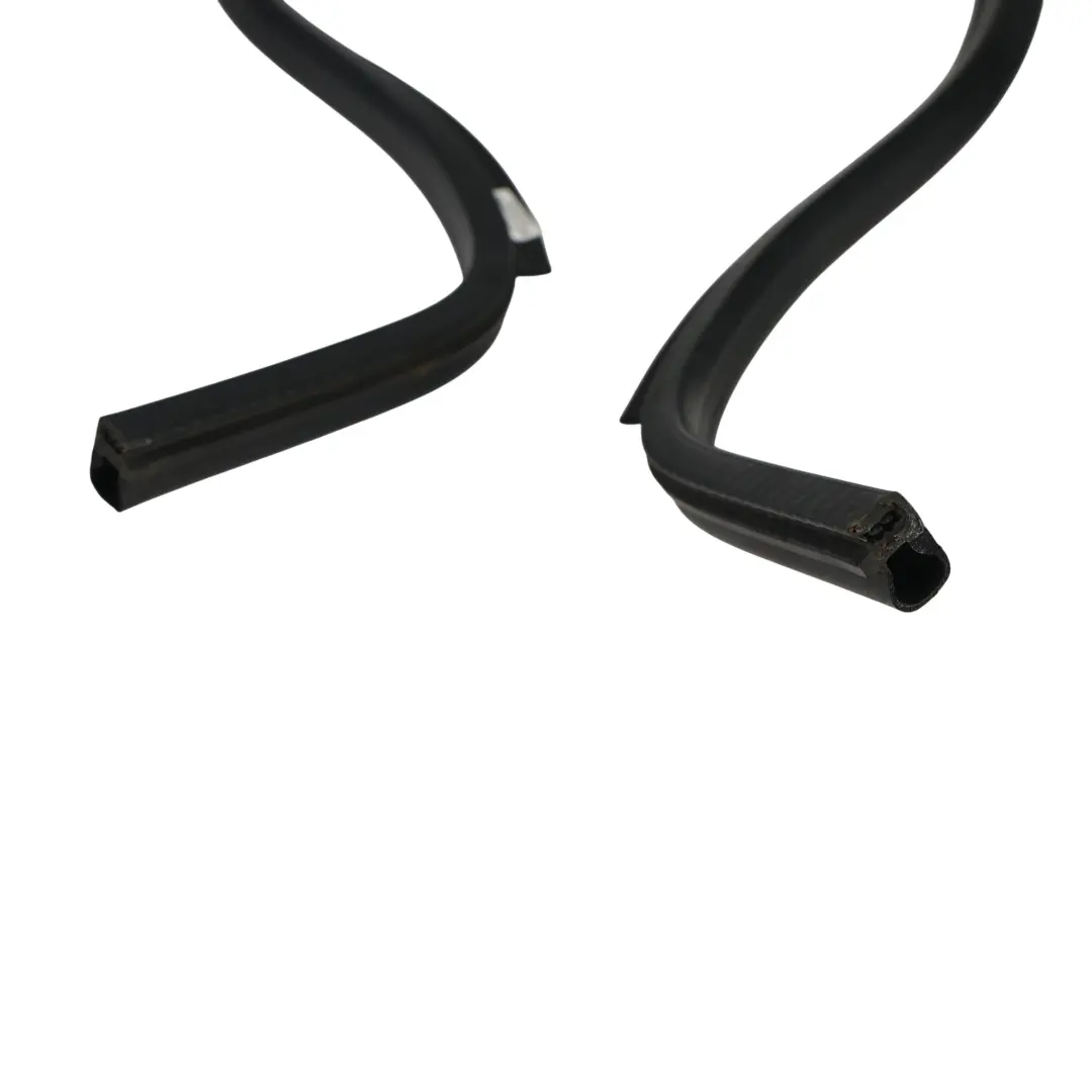 Hood Seal Engine Rubber Gasket to VW Volkswagen Caddy Maxi with Part number 1T0823723C VW Volkswagen Caddy Maxi Hood Seal Engine Rubber Gasket - SKU 1T0823723C - Part number 1T0823723C