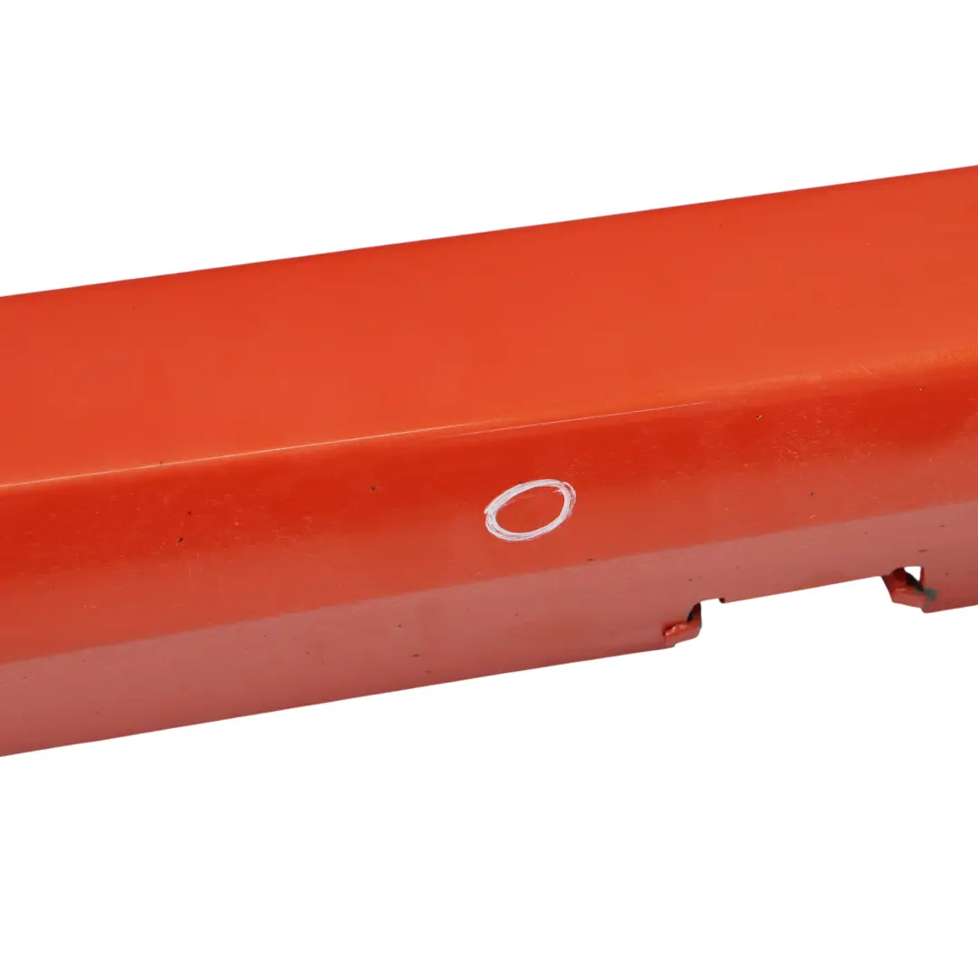 Pannello Protezione Soglia Laterale Destro Arancione - UY per Ford Fiesta Mk7 con numero di parte 2009167 Ford Fiesta Mk7 Pannello Protezione Soglia Laterale Destro Arancione - UY - SKU 2009167-MOOR - Numero di parte 2009167