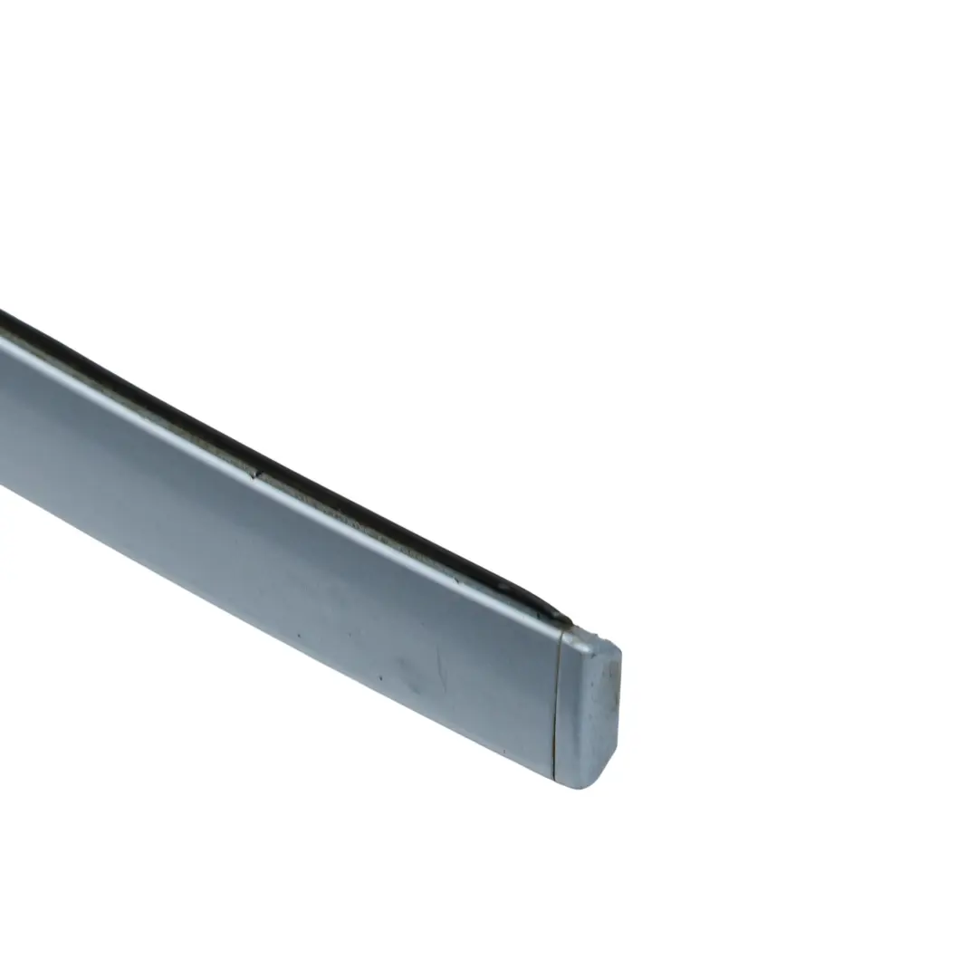 Moldura Canalón Techo Derecho Azul Líquido Metálico B40 para BMW F30 con número de pieza 2239973 BMW F30 Moldura Canalón Techo Derecho Azul Líquido Metálico B40 - SKU 2239973-LBL - Número de pieza 2239973