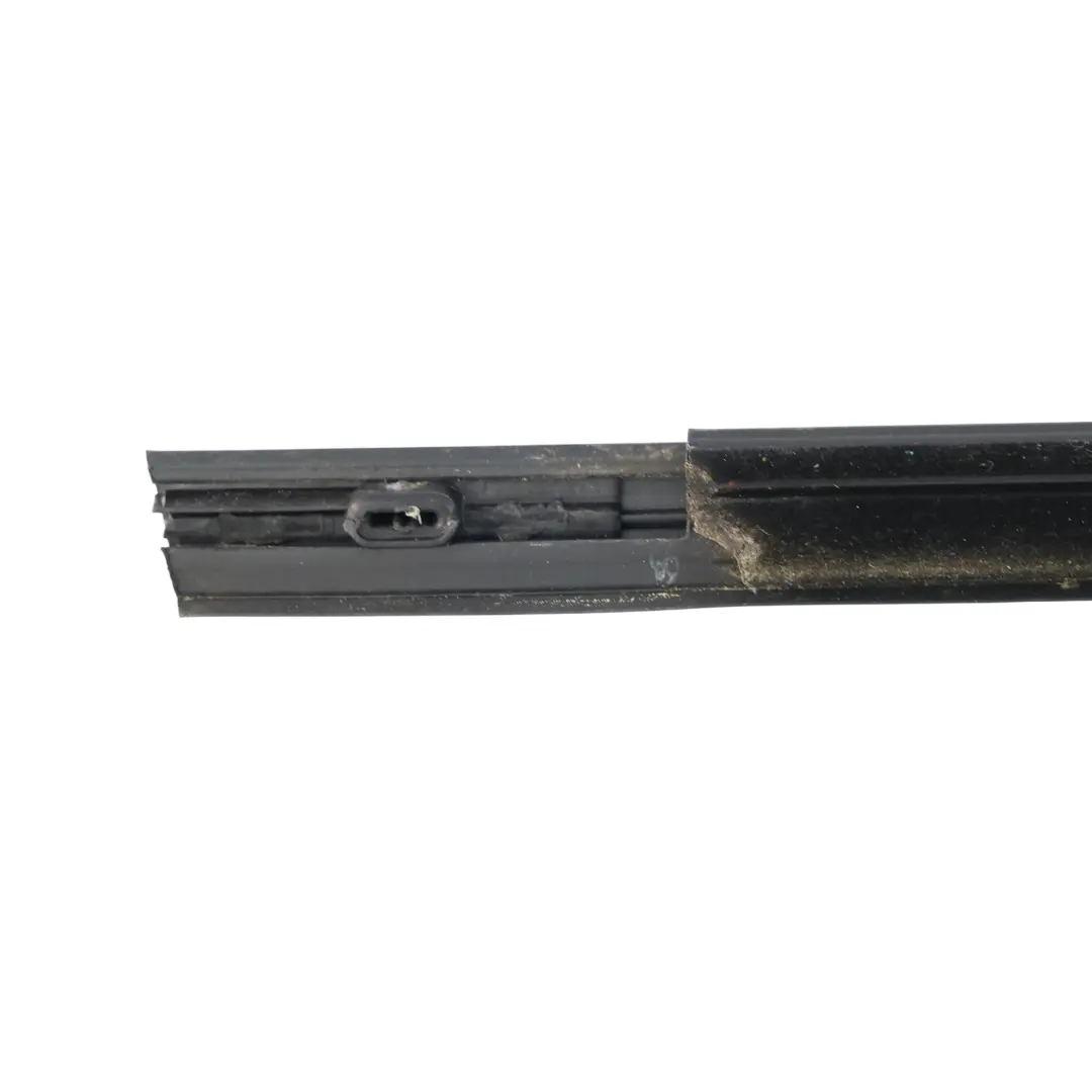 MK8 Junta Puerta Trasera Inferior Izquierda H1BB-A25605-AG para Ford Fiesta con número de pieza 2338064 Ford Fiesta MK8 Junta Puerta Trasera Inferior Izquierda H1BB-A25605-AG - SKU 2338064 - Número de pieza 2338064