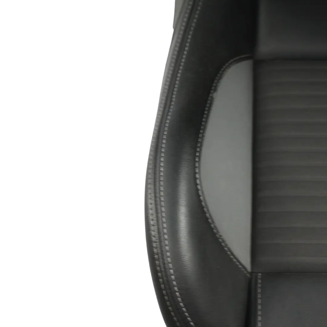 MK3 Siège Avant Sport ST Line Recaro Gauche Cuir Tissu Noir Gris pour Ford Focus à propos du numéro de pièce 2433273 Ford Focus MK3 Siège Avant Sport ST Line Recaro Gauche Cuir Tissu Noir Gris - SKU 2433273-1 - Numéro de pièce 2433273
