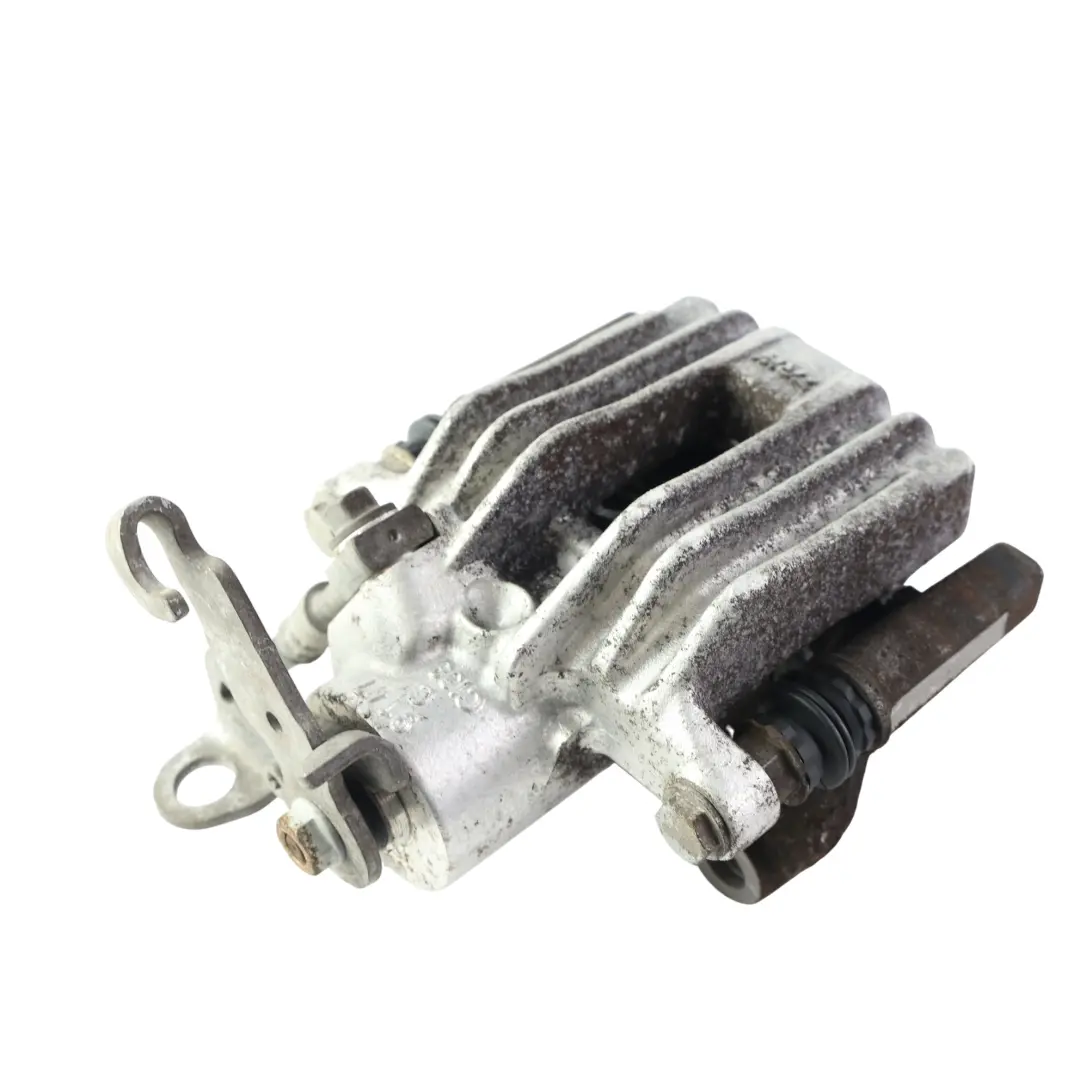 Seat A1 S1 GB VW Taigo CS Alloggiamento Pinza Freno Posteriore Destro - SKU 2Q0615424C - Numero di parte 2Q0615424C
