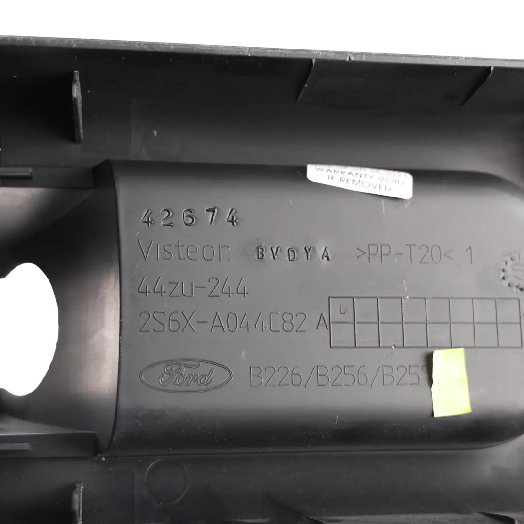 MK5 Consola Central Cubierta Freno Mano Negro para Ford Fiesta con número de pieza 2S6X-A044C82-AD Ford Fiesta MK5 Consola Central Cubierta Freno Mano Negro - SKU 2S6X-A044C82-AD - Número de pieza 2S6X-A044C82-AD
