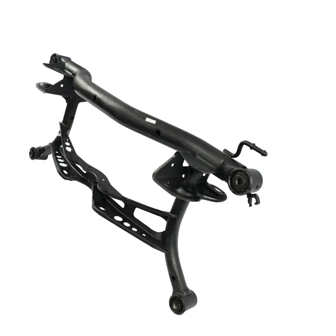 Hilfsrahmen Träger Querträger Hinten für Volkswagen Passat B6 3C 35 36 mit Teilenummer 3C0505235R Volkswagen Passat B6 3C 35 36 Hilfsrahmen Träger Querträger Hinten - SKU 3C0505235R - Teilenummer 3C0505235R