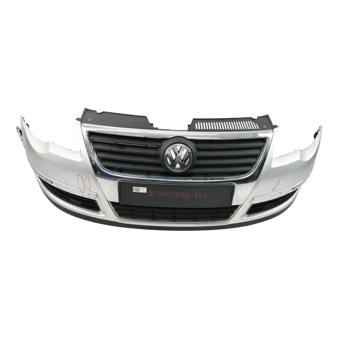 Bumper Front Trim Panel Cover Reflex Silver Metallic - A7W to VW Passat B6 with Part number 3C0807217D VW Passat B6 Bumper Front Trim Panel Cover Reflex Silver Metallic - A7W - SKU 3C0807217D-RES - Part number 3C0807217D