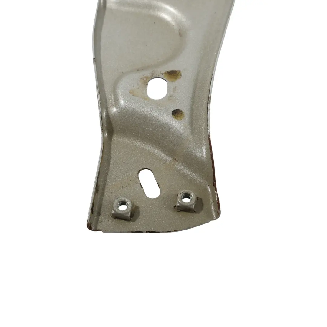 Soporte Aleta Delantera Derecho Plata A7W 3C0821141 para Volkswagen Passat B6 con número de pieza 3C0821142 Volkswagen Passat B6 Soporte Aleta Delantera Derecho Plata A7W 3C0821141 - SKU 3C0821142-RES - Número de pieza 3C0821142