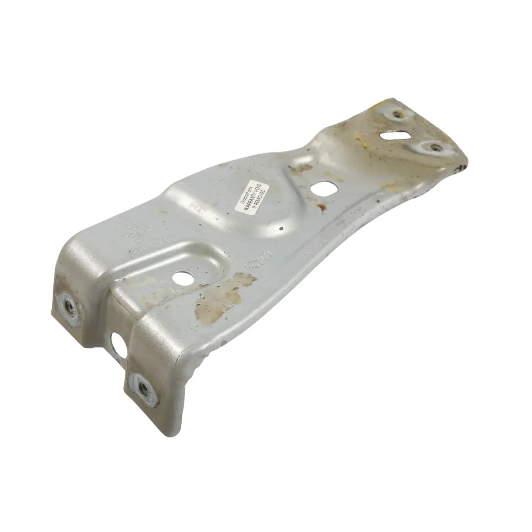 Wspornik Błotnika Przód Prawy Srebrny 3C0821141 do Volkswagen Passat B6 o numerze 3C0821142 Volkswagen Passat B6 Wspornik Błotnika Przód Prawy Srebrny 3C0821141 - SKU 3C0821142-RES - Numer Części 3C0821142