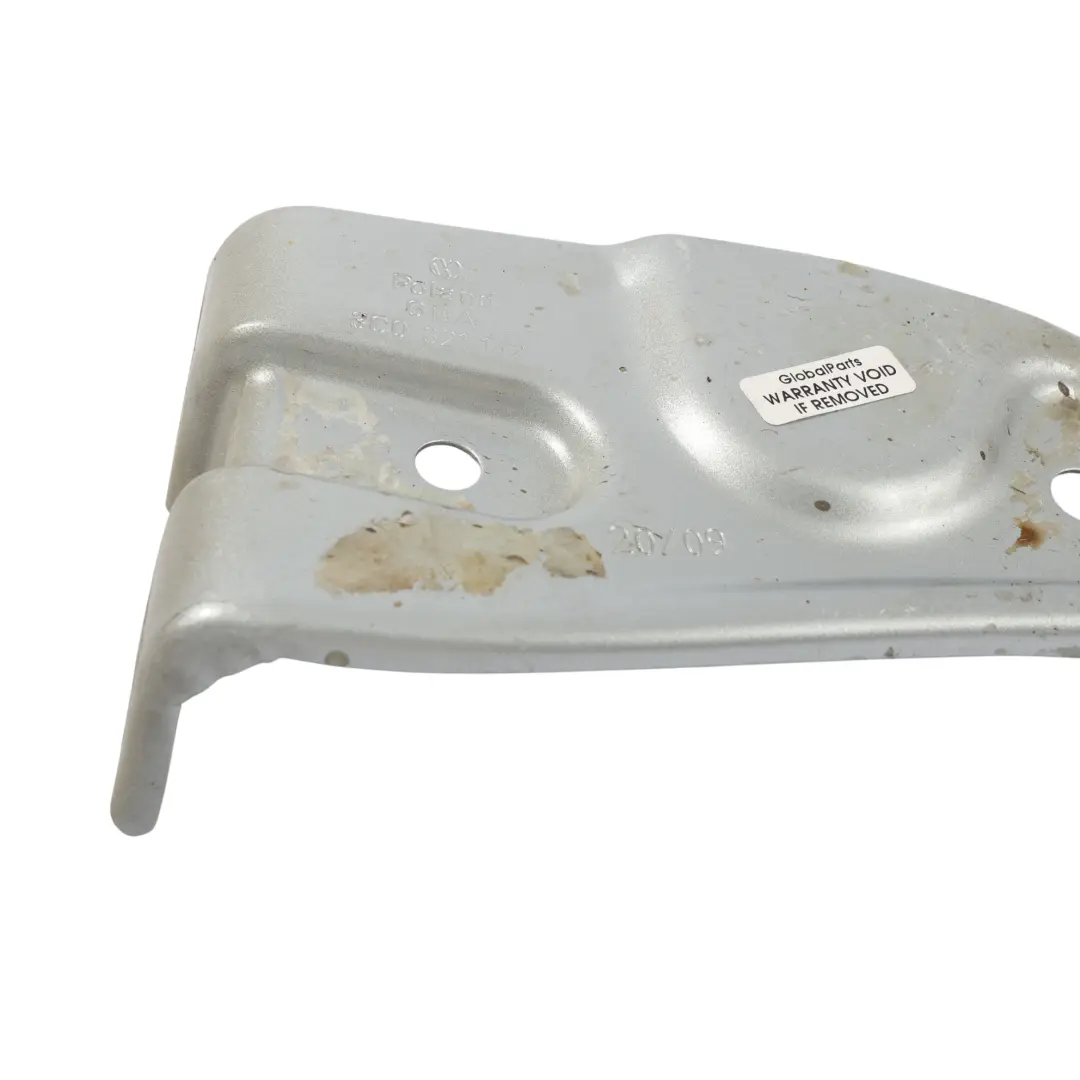 Staffa Parafango Anteriore Destro Argento A7W 3C0821141 per Volkswagen Passat B6 con numero di parte 3C0821142 Volkswagen Passat B6 Staffa Parafango Anteriore Destro Argento A7W 3C0821141 - SKU 3C0821142-RES - Numero di parte 3C0821142