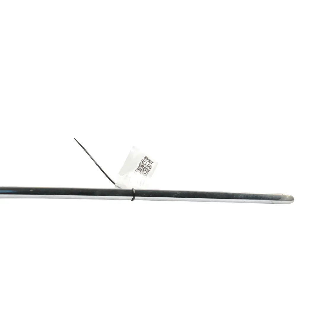 Moldura Puerta Delantera Cromada Izquierda para Volkswagen Passat B6 con número de pieza 3C0853515C Volkswagen Passat B6 Moldura Puerta Delantera Cromada Izquierda - SKU 3C0853515C - Número de pieza 3C0853515C