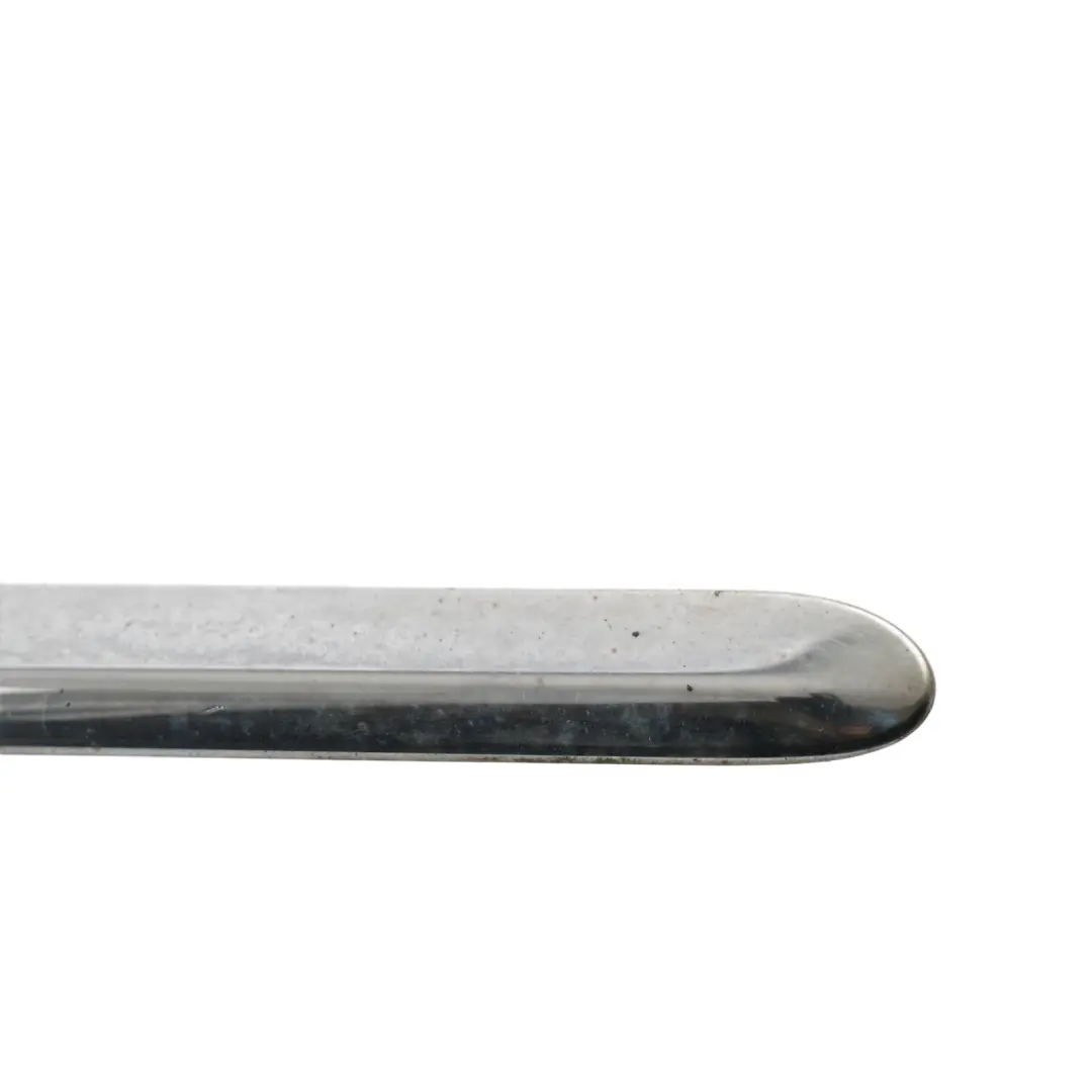 Moldura Puerta Delantera Cromada Izquierda para Volkswagen Passat B6 con número de pieza 3C0853515C Volkswagen Passat B6 Moldura Puerta Delantera Cromada Izquierda - SKU 3C0853515C - Número de pieza 3C0853515C
