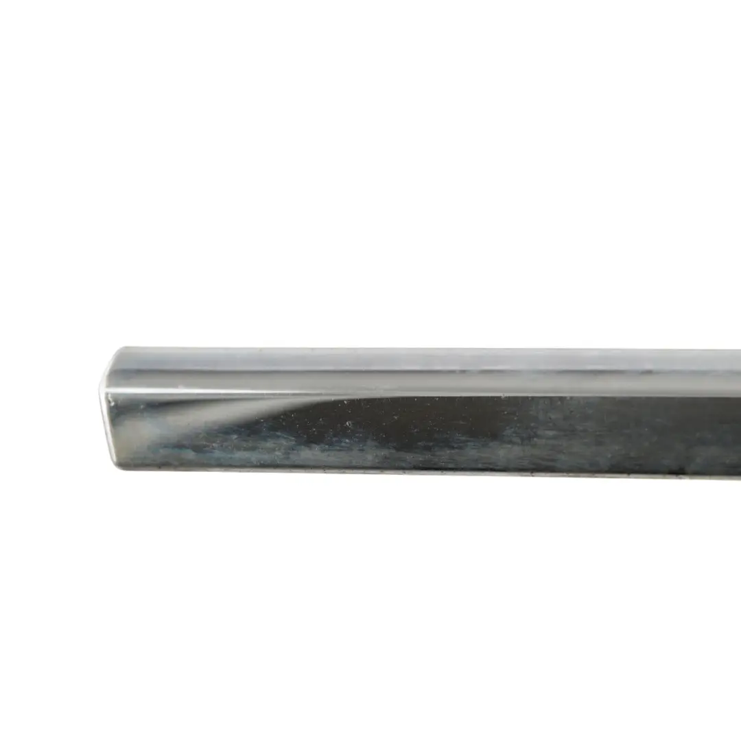 Front Door Moulding Trim Strip Chrome Right O/S to Volkswagen Passat B6 with Part number 3C0853516C Volkswagen Passat B6 Front Door Moulding Trim Strip Chrome Right O/S - SKU 3C0853516C - Part number 3C0853516C