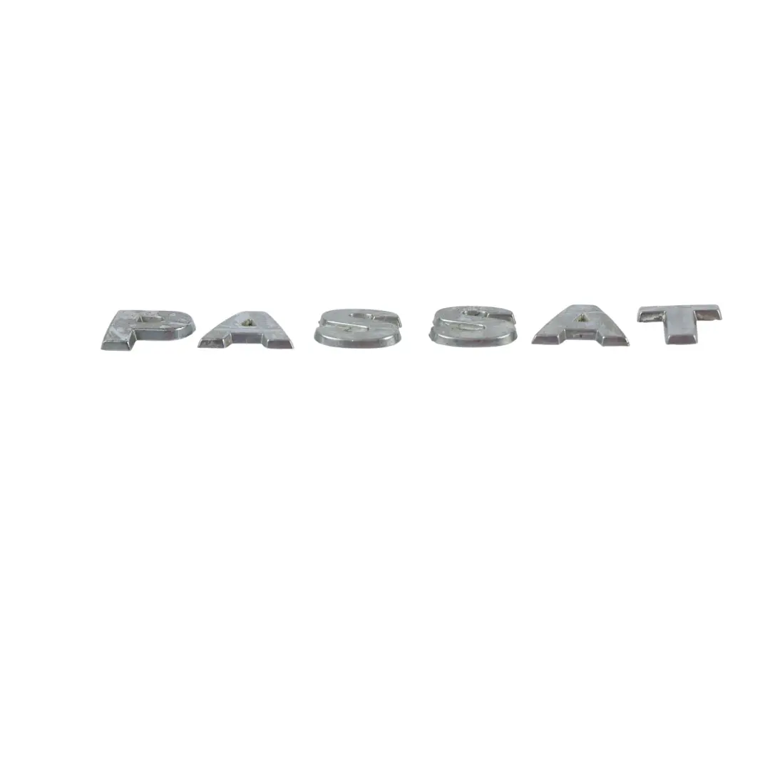 Volkswagen Passat B6 Badge Emblème Inscription Coffre - SKU 3C0853687A - Numéro de pièce 3C0853687A