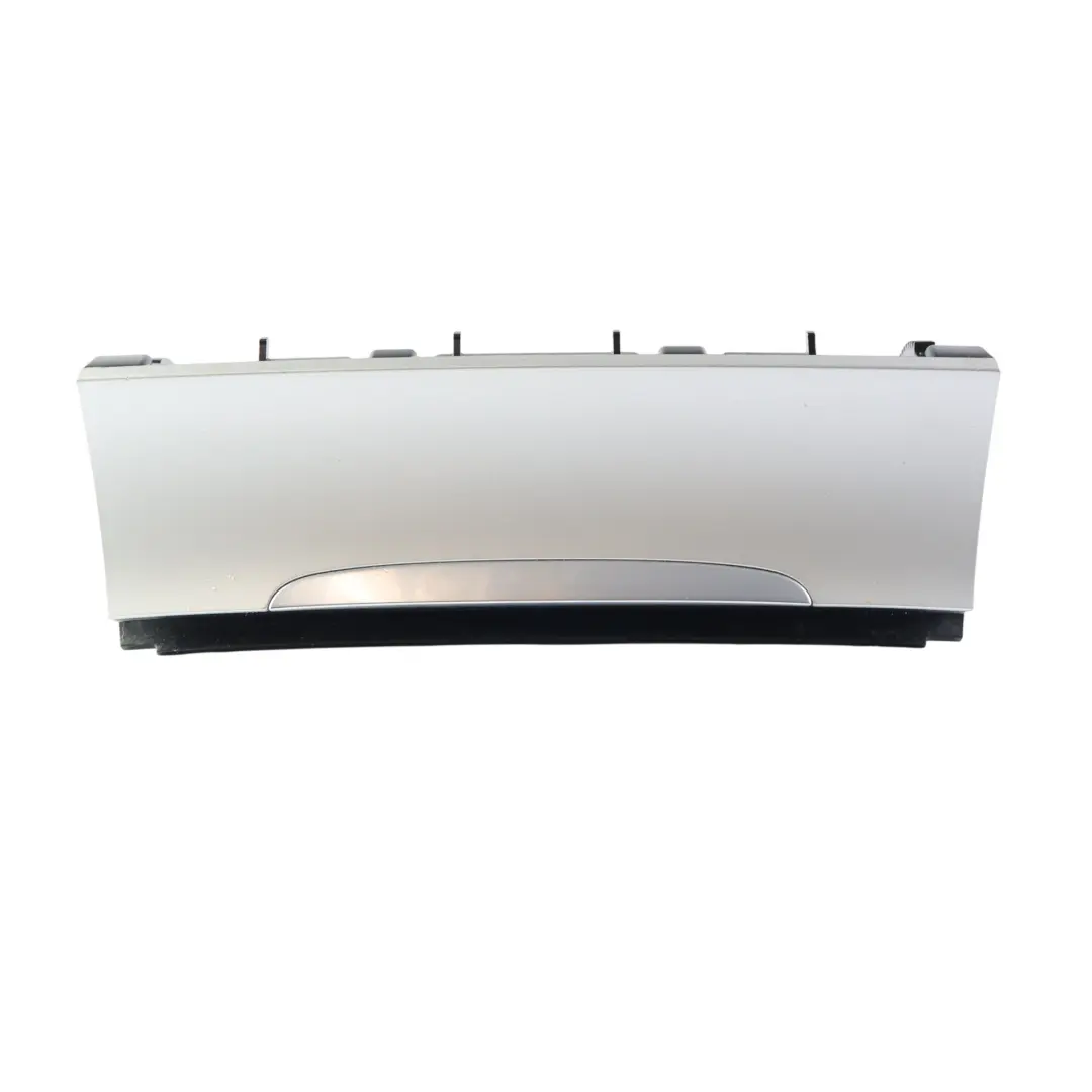 Vano Portaoggetti Console Centrale Posacenere 3C0857961G per Volkswagen Passat B6 con numero di parte 3C0857961F Volkswagen Passat B6 Vano Portaoggetti Console Centrale Posacenere 3C0857961G - SKU 3C0857961F - Numero di parte 3C0857961F