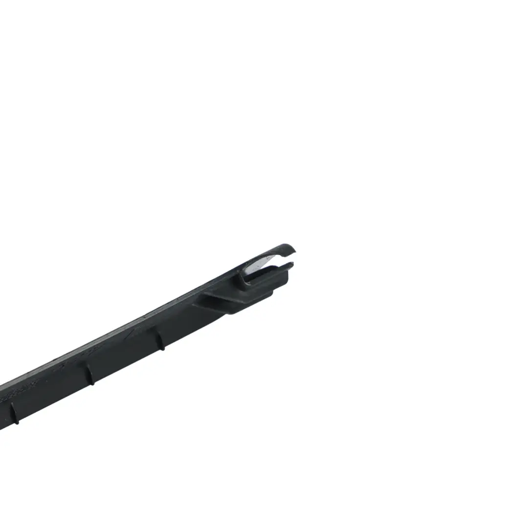 Garniture Montant A Centre Droit Noir pour Volkswagen Passat B6 à propos du numéro de pièce 3C0868238A Volkswagen Passat B6 Garniture Montant A Centre Droit Noir - SKU 3C0868238A - Numéro de pièce 3C0868238A