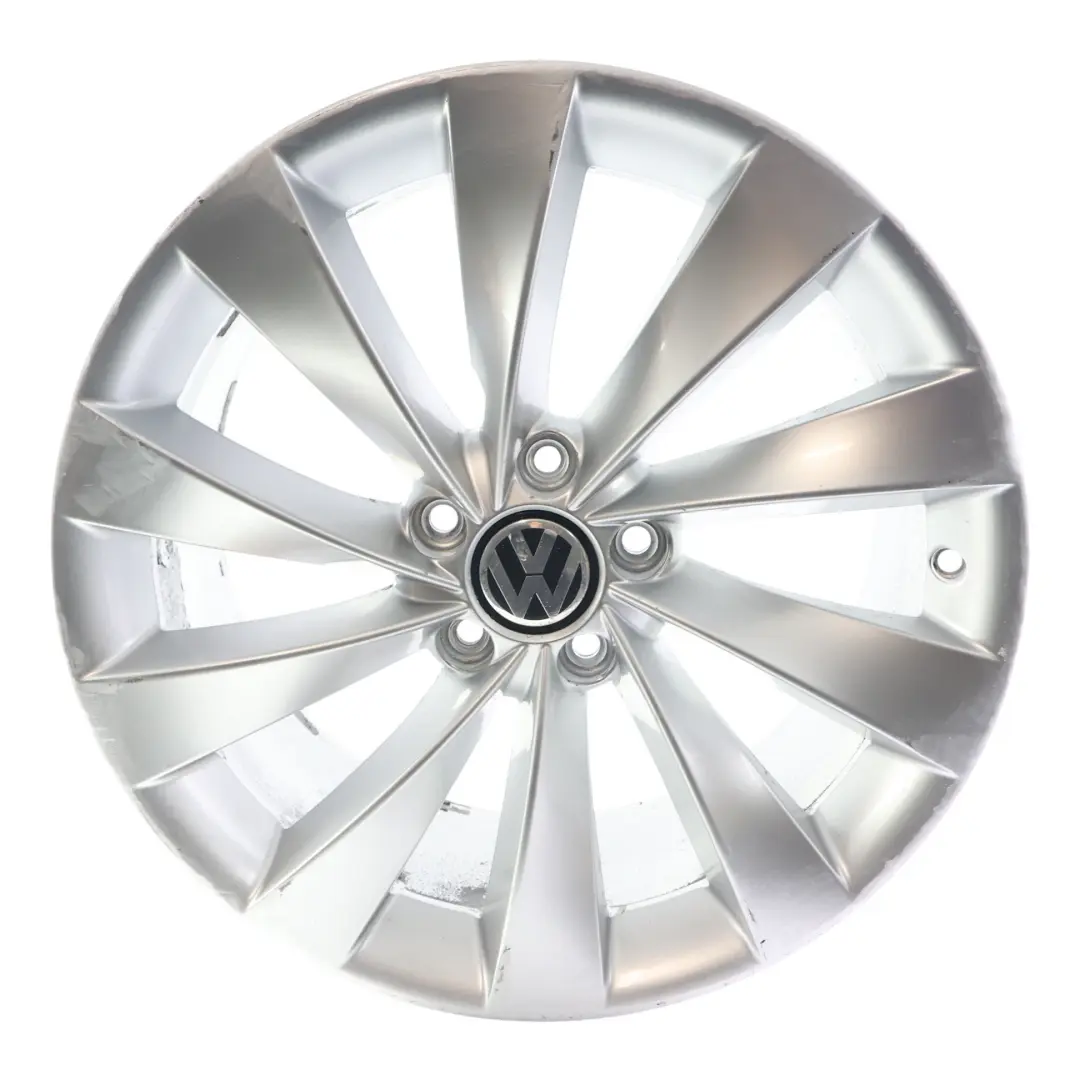 Mk3 Silberne Leichtmetallfelge 18" 8J ET:41 für Volkswagen Scirocco mit Teilenummer 3C8601025D Volkswagen Scirocco Mk3 Silberne Leichtmetallfelge 18" 8J ET:41 - SKU 3C8601025D-11 - Teilenummer 3C8601025D