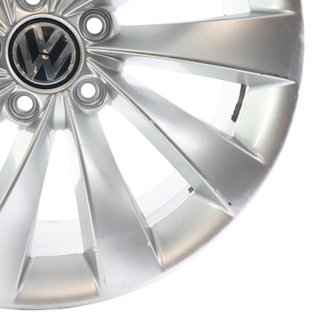 Mk3 Silberne Leichtmetallfelge 18" 8J ET:41 für Volkswagen Scirocco mit Teilenummer 3C8601025D Volkswagen Scirocco Mk3 Silberne Leichtmetallfelge 18" 8J ET:41 - SKU 3C8601025D-4 - Teilenummer 3C8601025D
