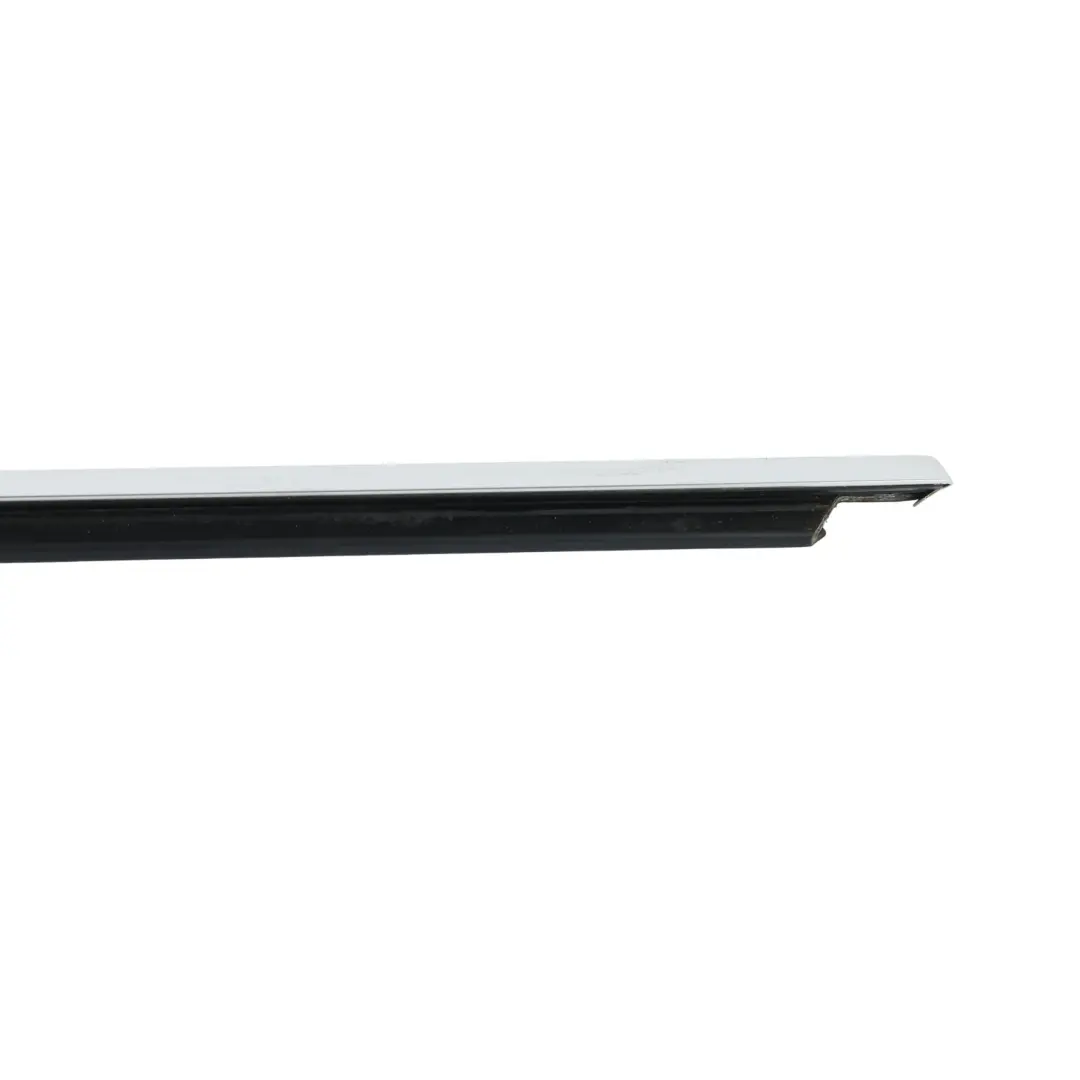 Window Guide Seal Left N/S Outer to Volkswagen Passat B8 Estate with Part number 3G9839475E Volkswagen Passat B8 Estate Window Guide Seal Left N/S Outer - SKU 3G9839475E - Part number 3G9839475E