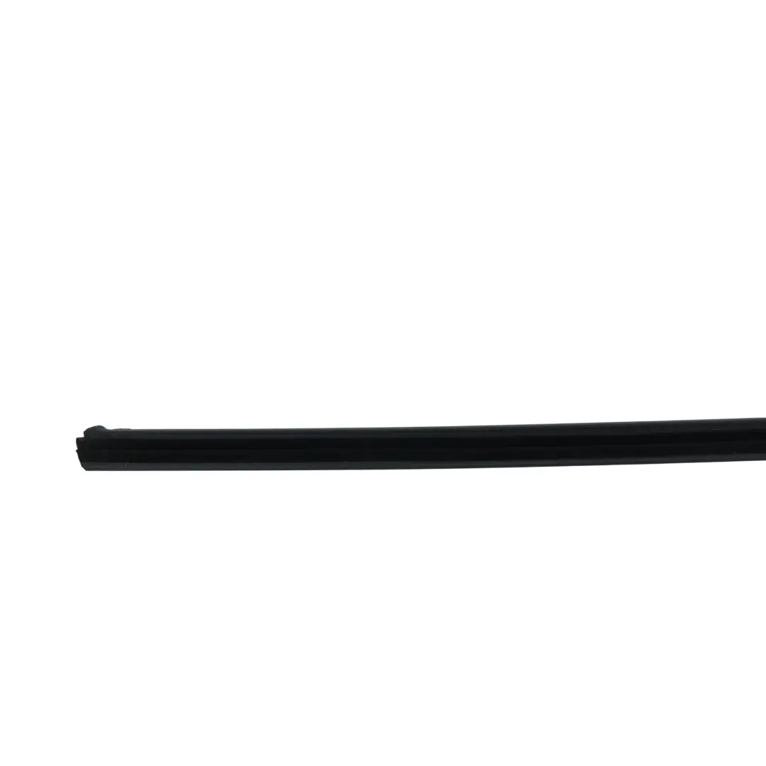 Volkswagen Passat B8 Fensterschiene Dichtung Gummi Links - SKU 3G9839479 - Teilenummer 3G9839479