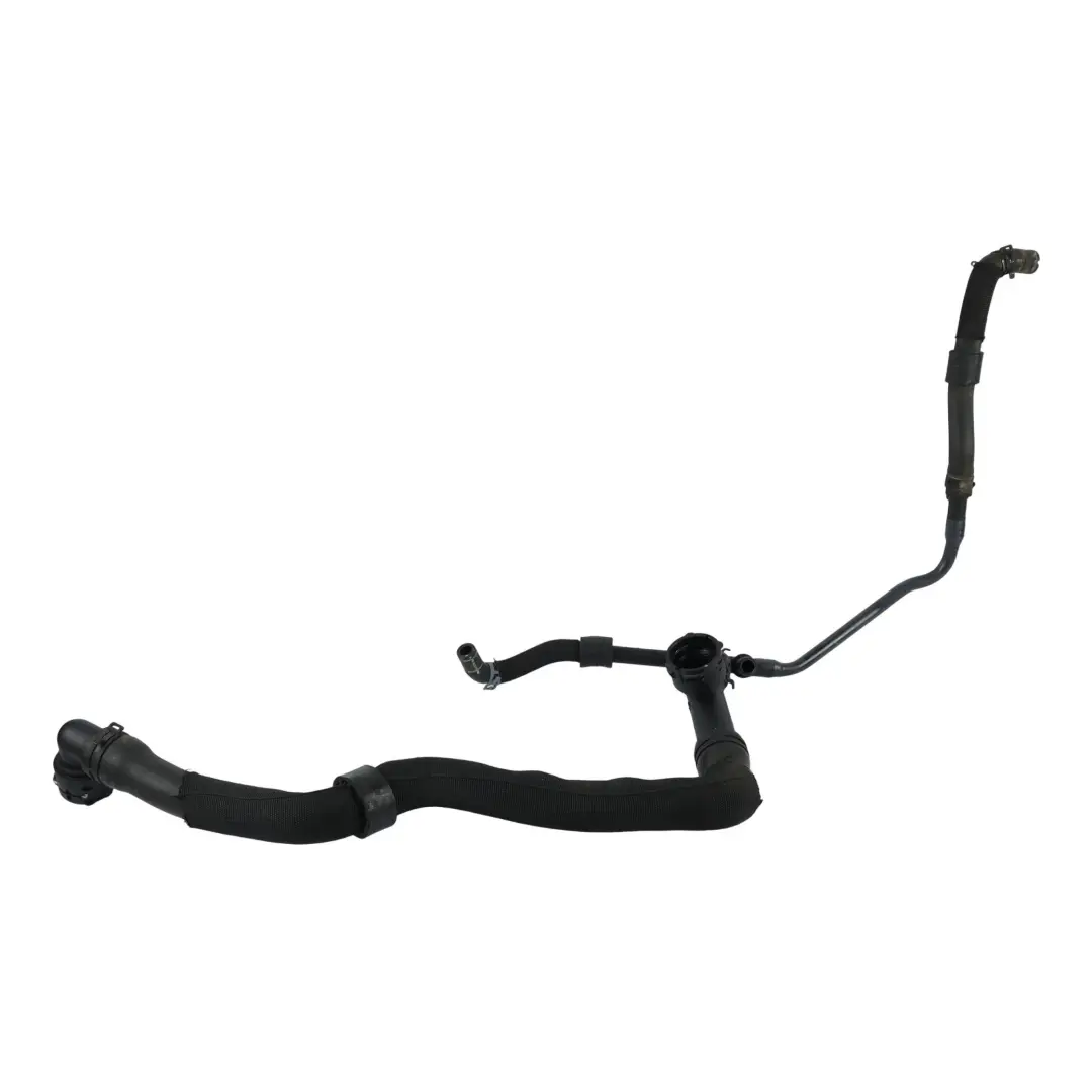 Tubo Manicotto Acqua Liquido Refrigerante 2.0 TDI per Skoda Karoq con numero di parte 3Q0122051BL Skoda Karoq Tubo Manicotto Acqua Liquido Refrigerante 2.0 TDI - SKU 3Q0122051BL - Numero di parte 3Q0122051BL