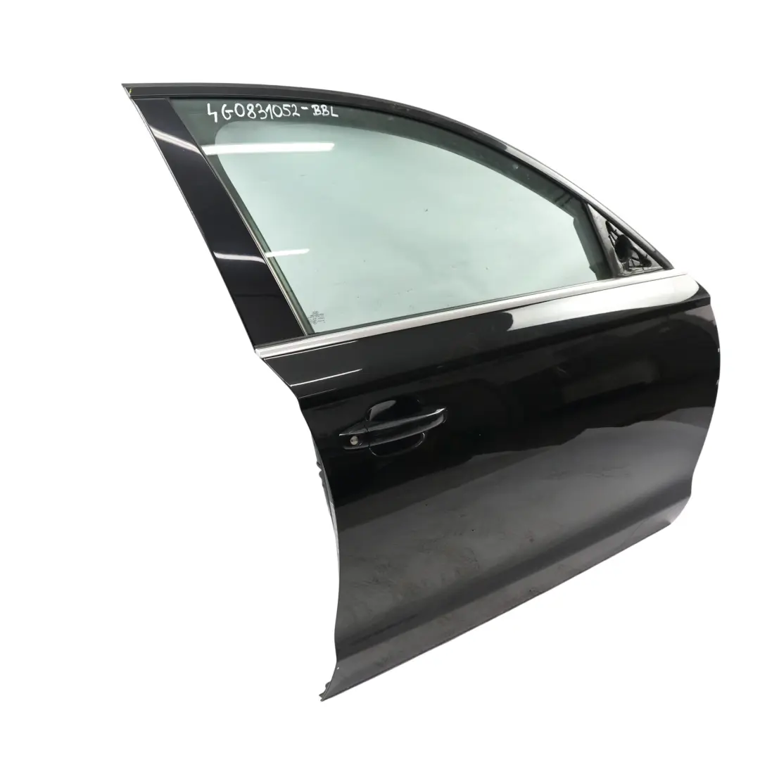 Pannello Porta Anteriore Destra Nero Brillante Metallico Y9B per Audi A6 C7 con numero di parte 4G0831052 Audi A6 C7 Pannello Porta Anteriore Destra Nero Brillante Metallico Y9B - SKU 4G0831052-BBL - Numero di parte 4G0831052
