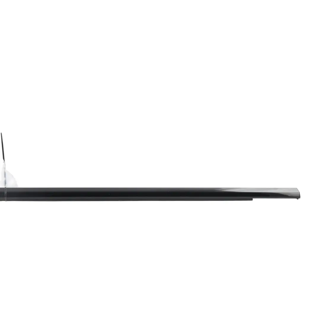 Front Window Seal Cover Trim Outer Right O/S to Audi A6 C8 with Part number 4K0837476A Audi A6 C8 Front Window Seal Cover Trim Outer Right O/S - SKU 4K0837476A - Part number 4K0837476A