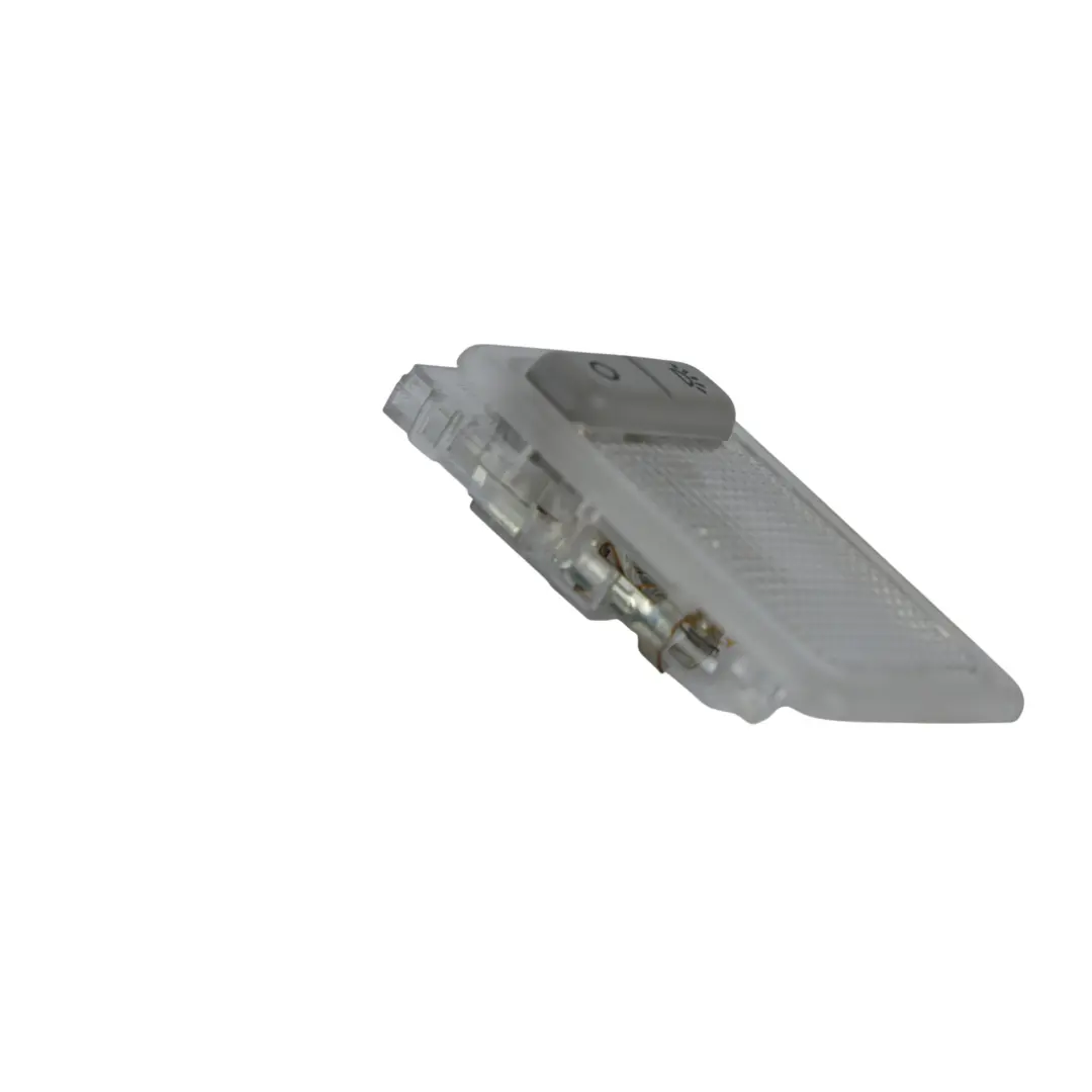 Ford Kuga C394 Lampka Oświetlenia Wnętrza C95YF - SKU 4M51-17C7015-AA - Numer Części 4M51-17C7015-AA