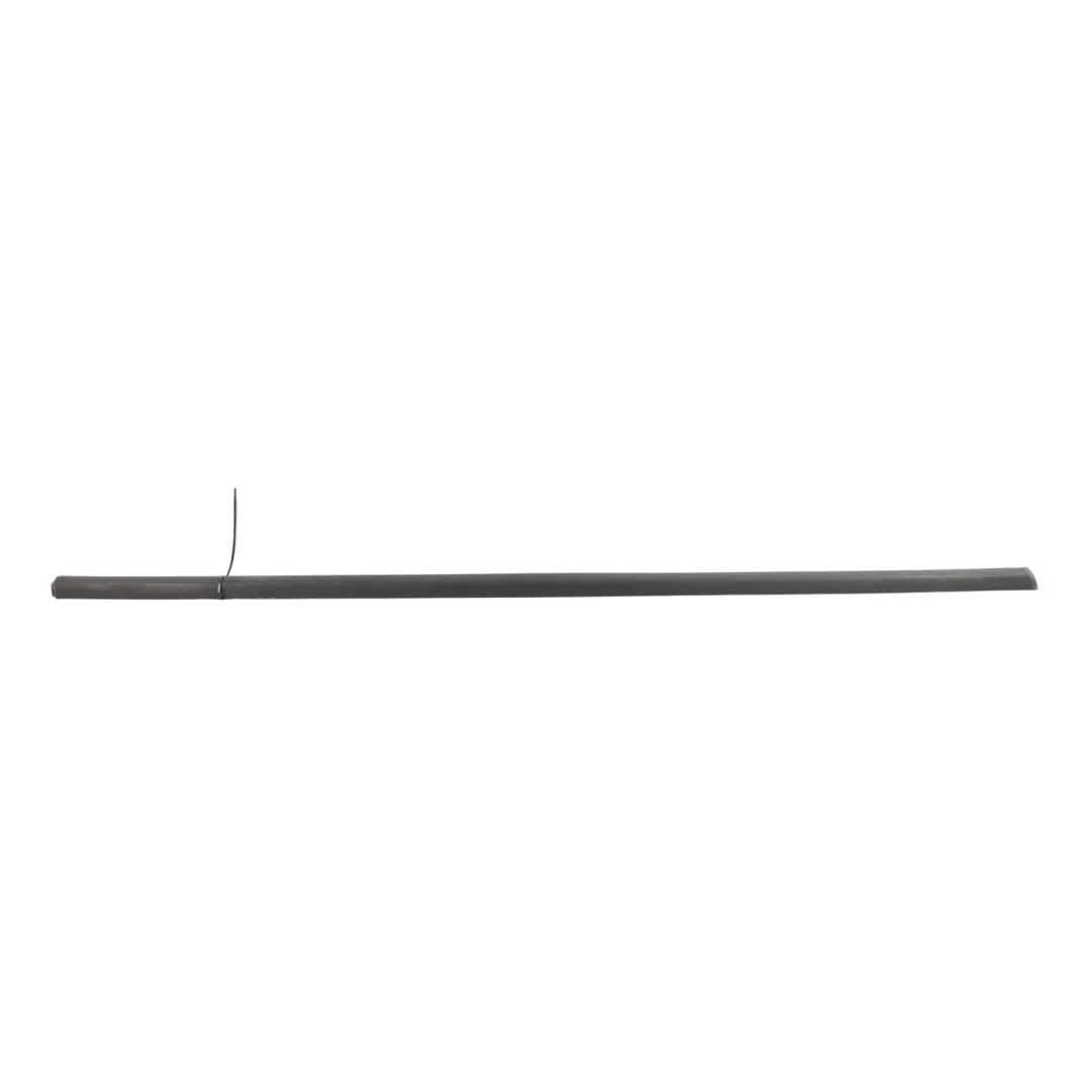 Mk2 Front Door Window Weatherstrip Trim Right O/S to Ford Focus with Part number 4M51-B20562-AE Ford Focus Mk2 Front Door Window Weatherstrip Trim Right O/S - SKU 4M51-B20562-AE - Part number 4M51-B20562-AE