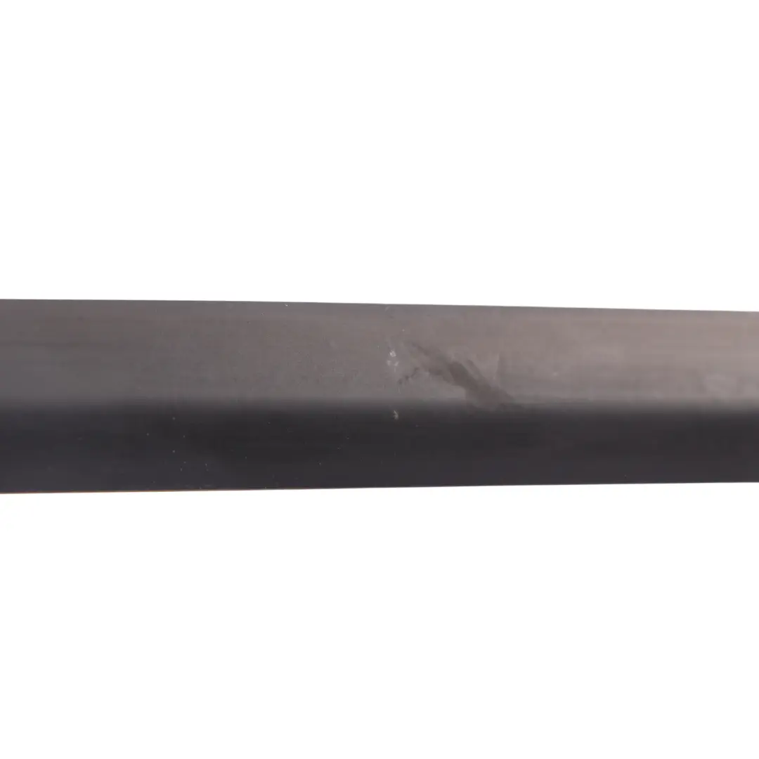 Mk2 Front Door Window Weatherstrip Trim Right O/S to Ford Focus with Part number 4M51-B20562-AE Ford Focus Mk2 Front Door Window Weatherstrip Trim Right O/S - SKU 4M51-B20562-AE - Part number 4M51-B20562-AE