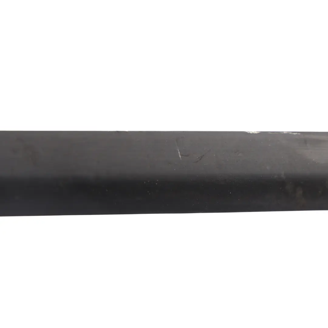 Ford Focus Mk2 Front Door Window Weatherstrip Trim Right O/S - SKU 4M51-B20562-AE - Part number 4M51-B20562-AE