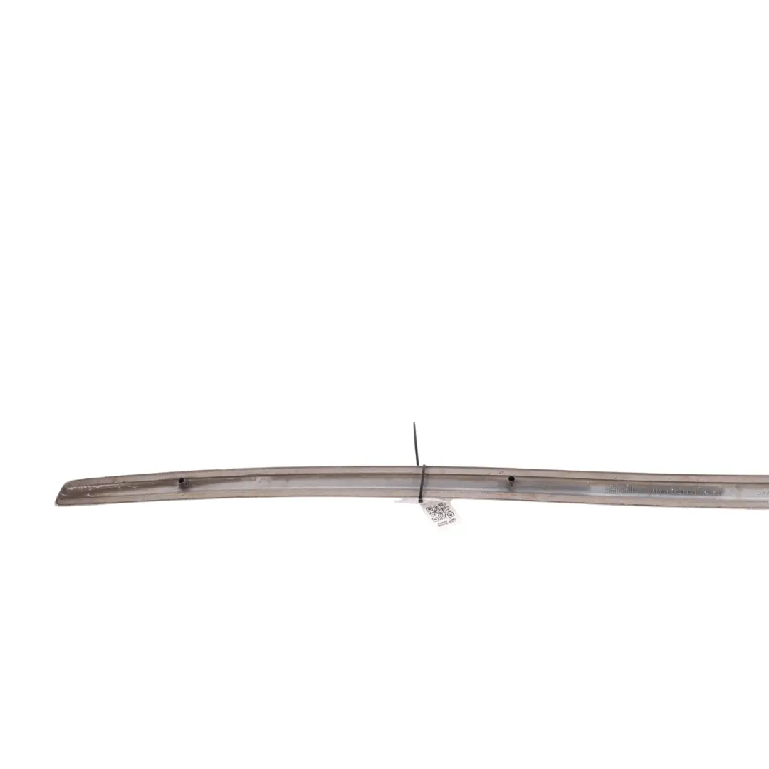 Mk2 Door Moulding Trim Strip Front Left N/S Moondust Silver - ZJ to Ford Focus with Part number 4M51-B20939-AC Ford Focus Mk2 Door Moulding Trim Strip Front Left N/S Moondust Silver - ZJ - SKU 4M51-B20939-AC-MDS - Part number 4M51-B20939-AC