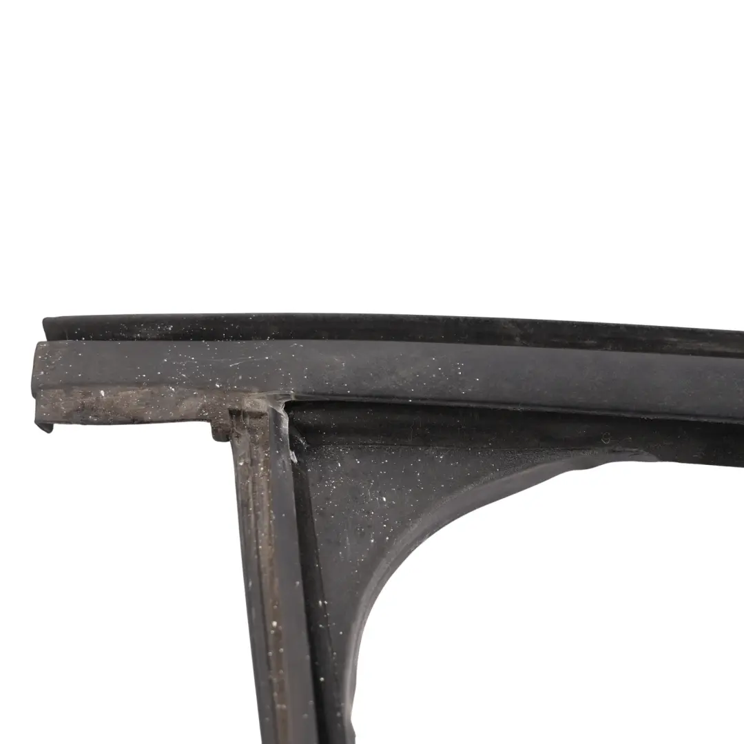 Ford Focus MK2 ST Guarnizione Guida Vetro Porta Anteriore Destra - SKU 4M51-B21510-A - Numero di parte 4M51-B21510-A
