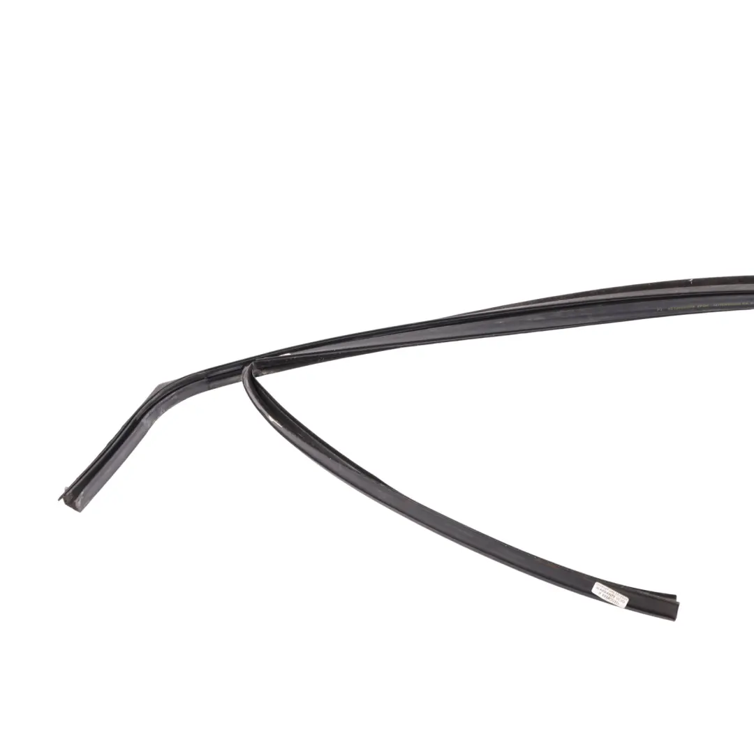 Ford Focus MK2 ST Guarnizione Guida Vetro Porta Anteriore Destra - SKU 4M51-B21510-A - Numero di parte 4M51-B21510-A