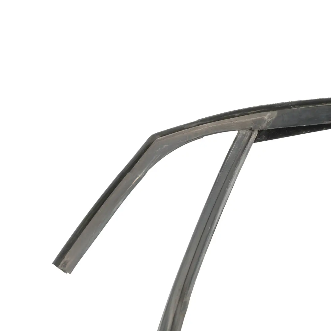 Ford Focus MK2 ST Junta Guía Ventana Puerta Delantera Izquierda - SKU 4M51-B21511-A - Número de pieza 4M51-B21511-A