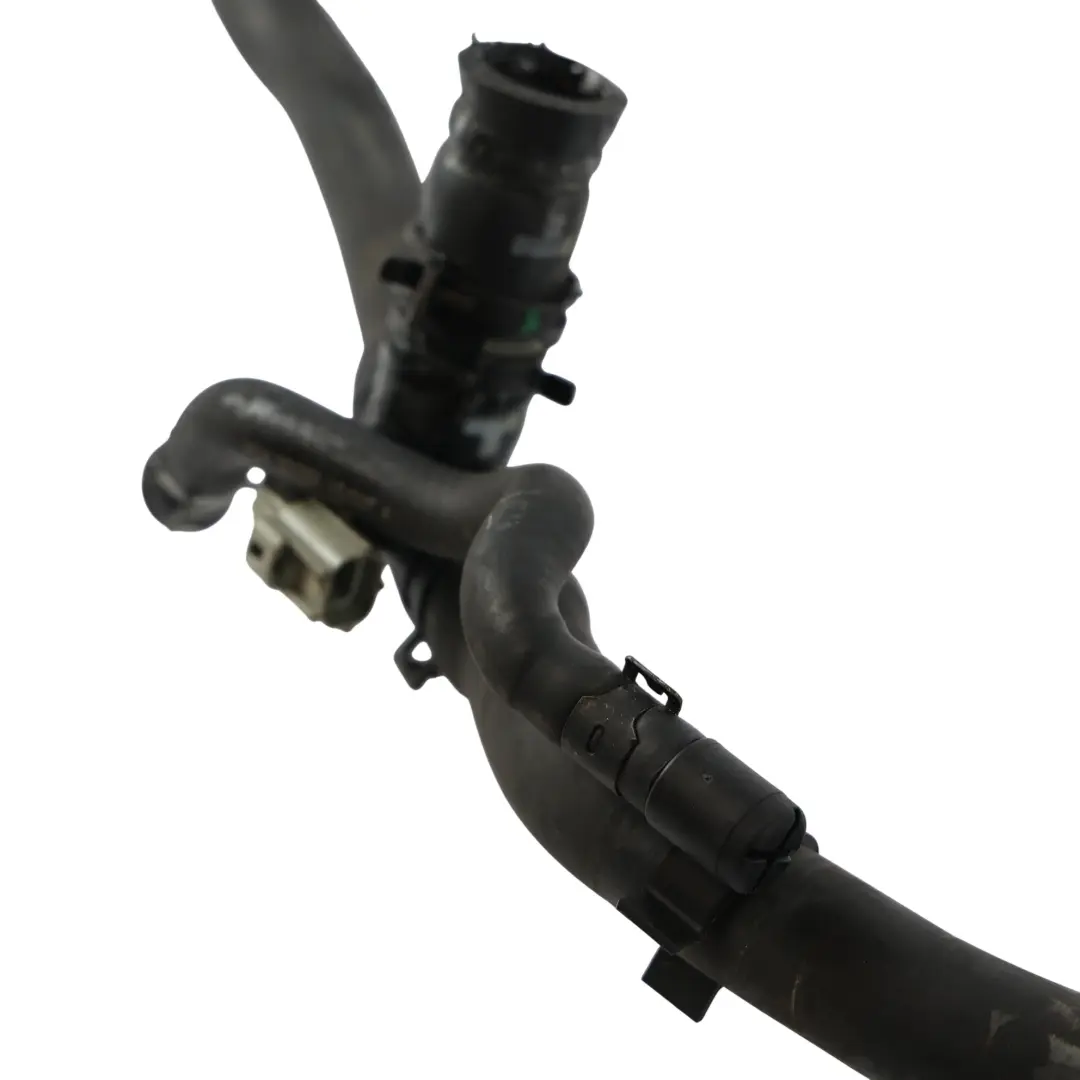 Manguera Tubo Refrigerante para Land Rover Discovery 3 L319 con número de pieza 4R8Q-9Y438-BE Land Rover Discovery 3 L319 Manguera Tubo Refrigerante - SKU 4R8Q-9Y438-BE - Número de pieza 4R8Q-9Y438-BE