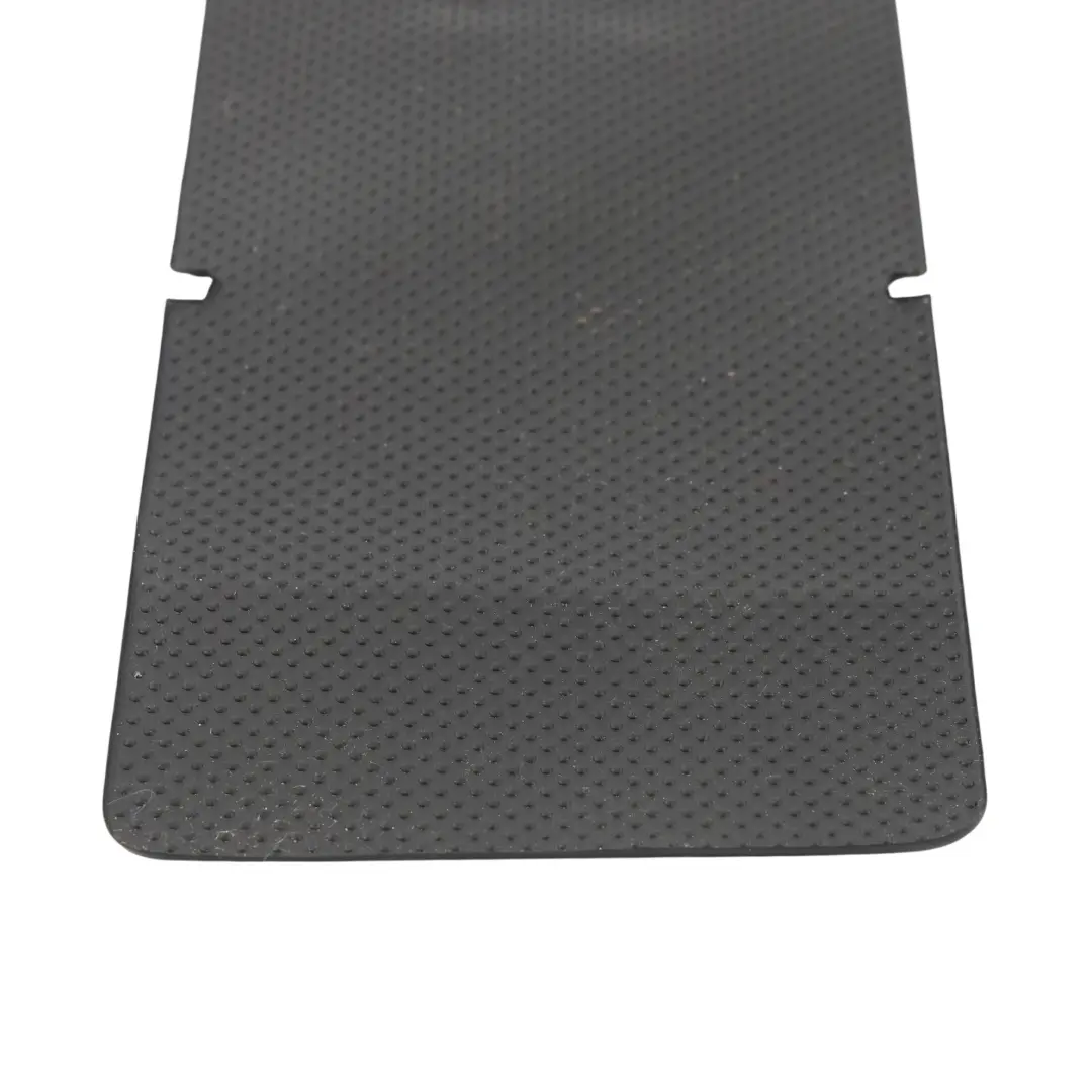 Tapis Insert Caoutchouc Console Centrale pour Skoda Karoq à propos du numéro de pièce 565863301B Skoda Karoq Tapis Insert Caoutchouc Console Centrale - SKU 565863301B - Numéro de pièce 565863301B