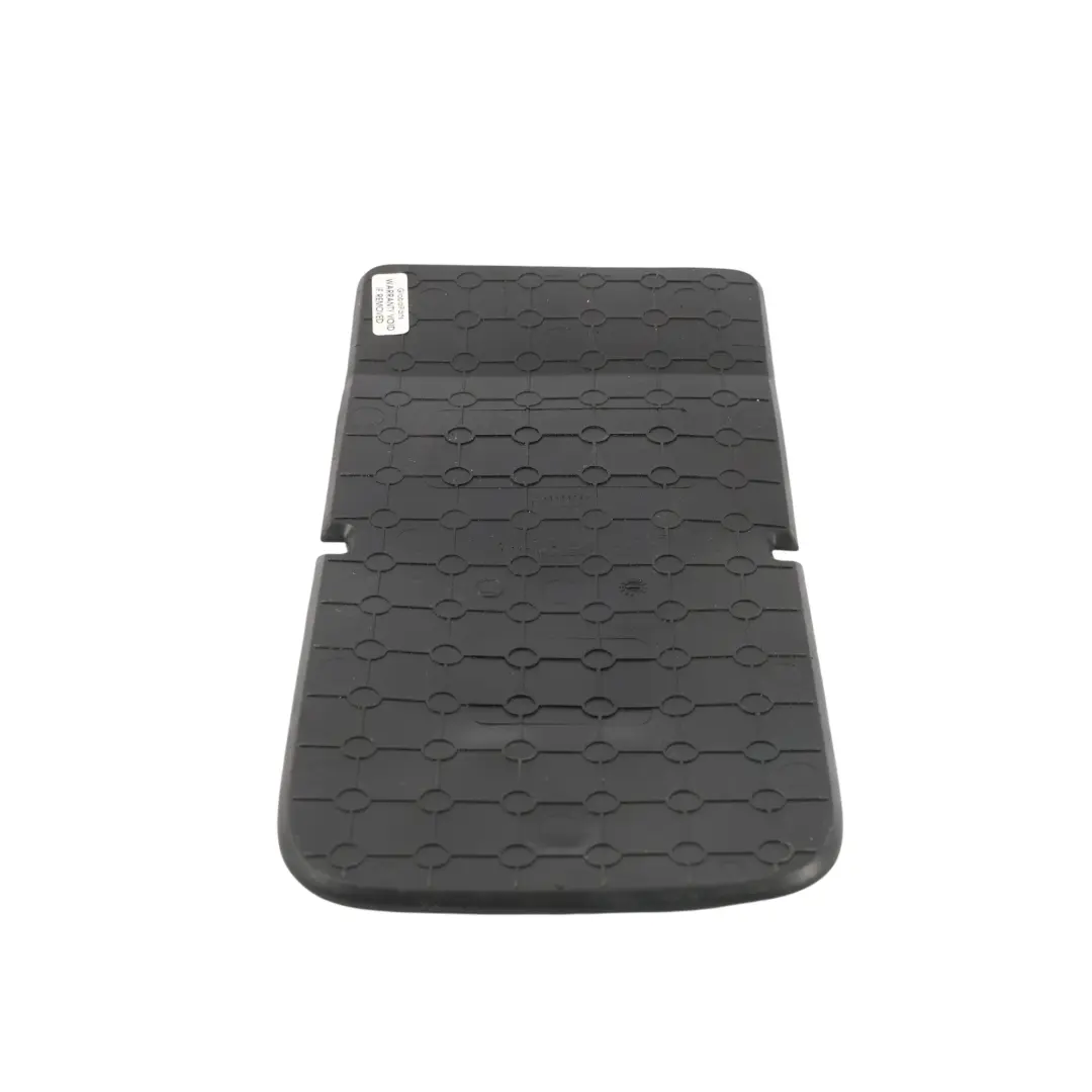 Tapis Insert Caoutchouc Console Centrale pour Skoda Karoq à propos du numéro de pièce 565863301B Skoda Karoq Tapis Insert Caoutchouc Console Centrale - SKU 565863301B - Numéro de pièce 565863301B