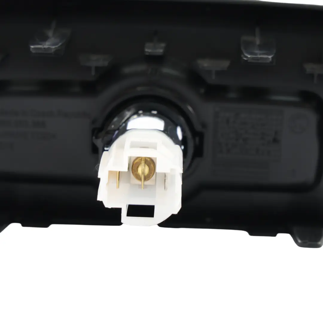 Prise Allume-Cigare 12V pour Skoda Kodiaq Karoq à propos du numéro de pièce 565863365 Skoda Kodiaq Karoq Prise Allume-Cigare 12V - SKU 565863365 - Numéro de pièce 565863365
